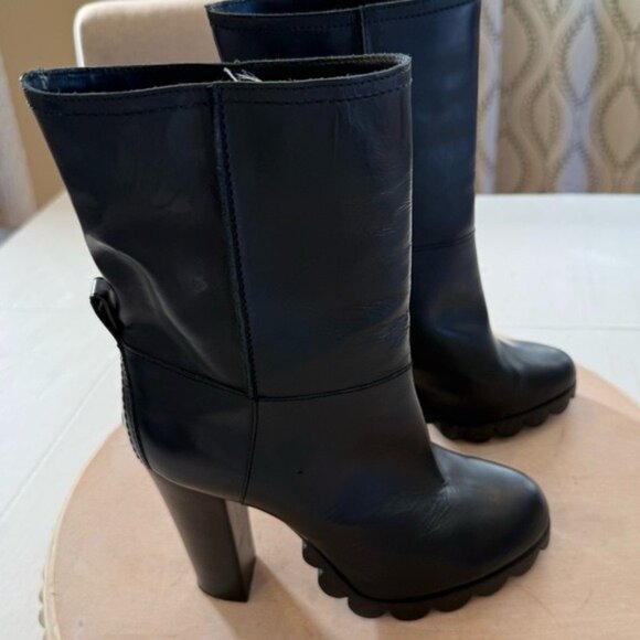 Pollini Leather Boots Matte Black Size 7.5 High Heeled Mid Calf Height EUC - Picture 1 of 12